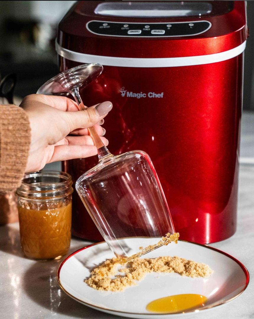 🍂 Sip Into Fall: Easy Entertaining with a Magic Chef Ice Maker