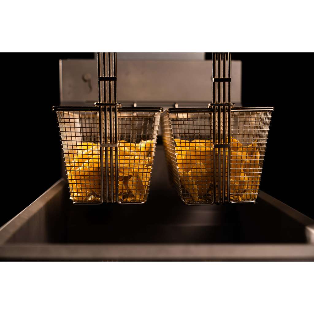 20.80 Qt. 40 lbs. Stainless Steel Natural Gas Commercial Fryer